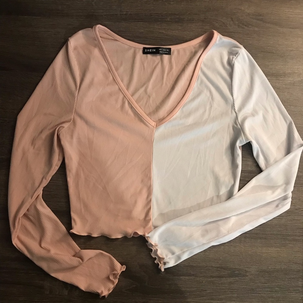 **3/$15** Long sleeve Rib Knit Cropped Shirt